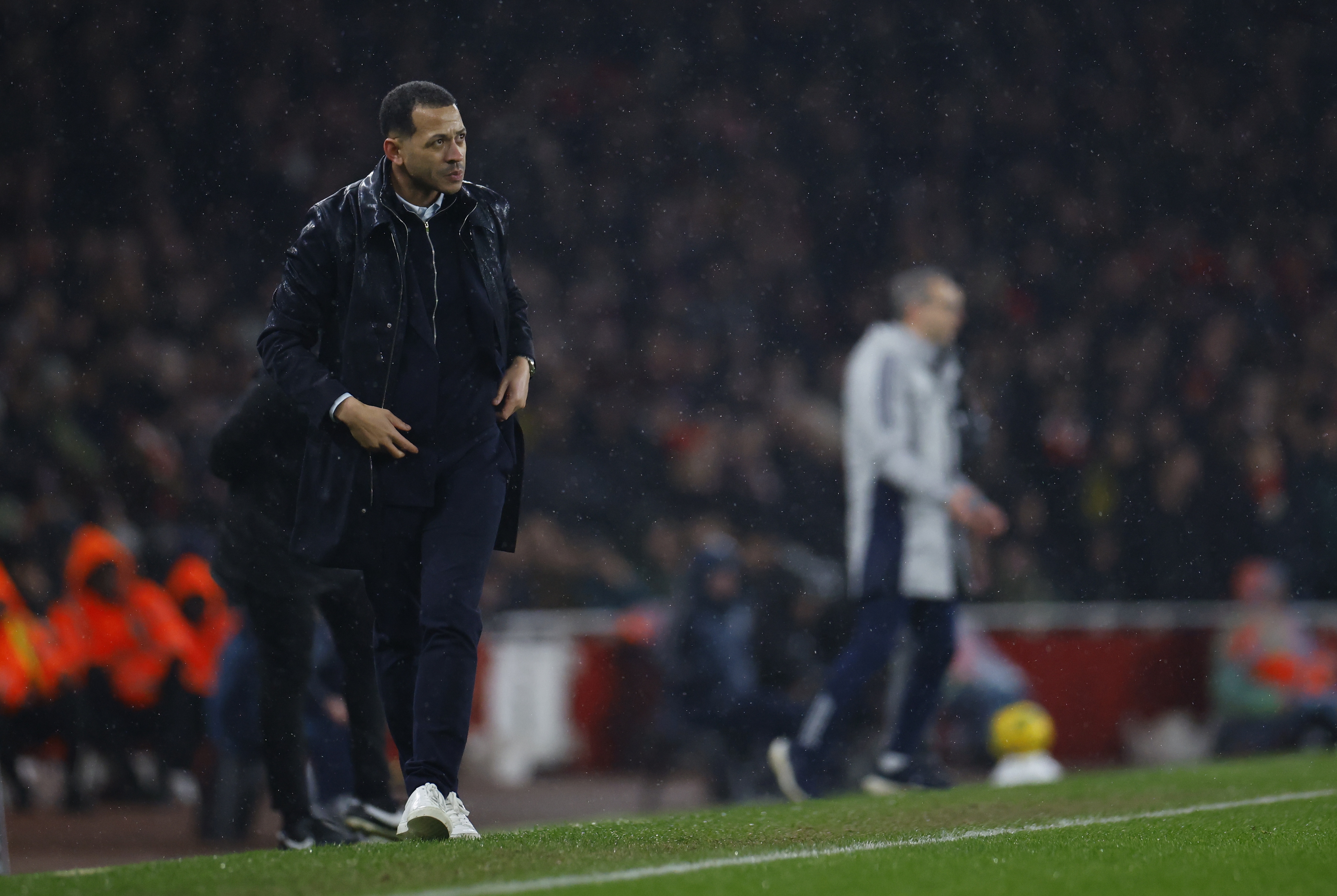 开云中国官网-下场打曼联…切尔西近1个月4次惨败：欧冠2-8，英超三连败合计0-7